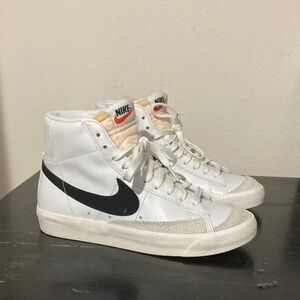 Nike Blazer Sneakers Women’s 6.5 NWOT